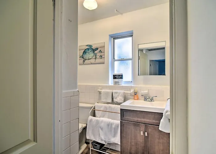 Ferienhaus Sun-soaked Coastal Hideaway - Steps To Beach! Clearwater Beach